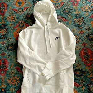 White Nike hoodie NWOT